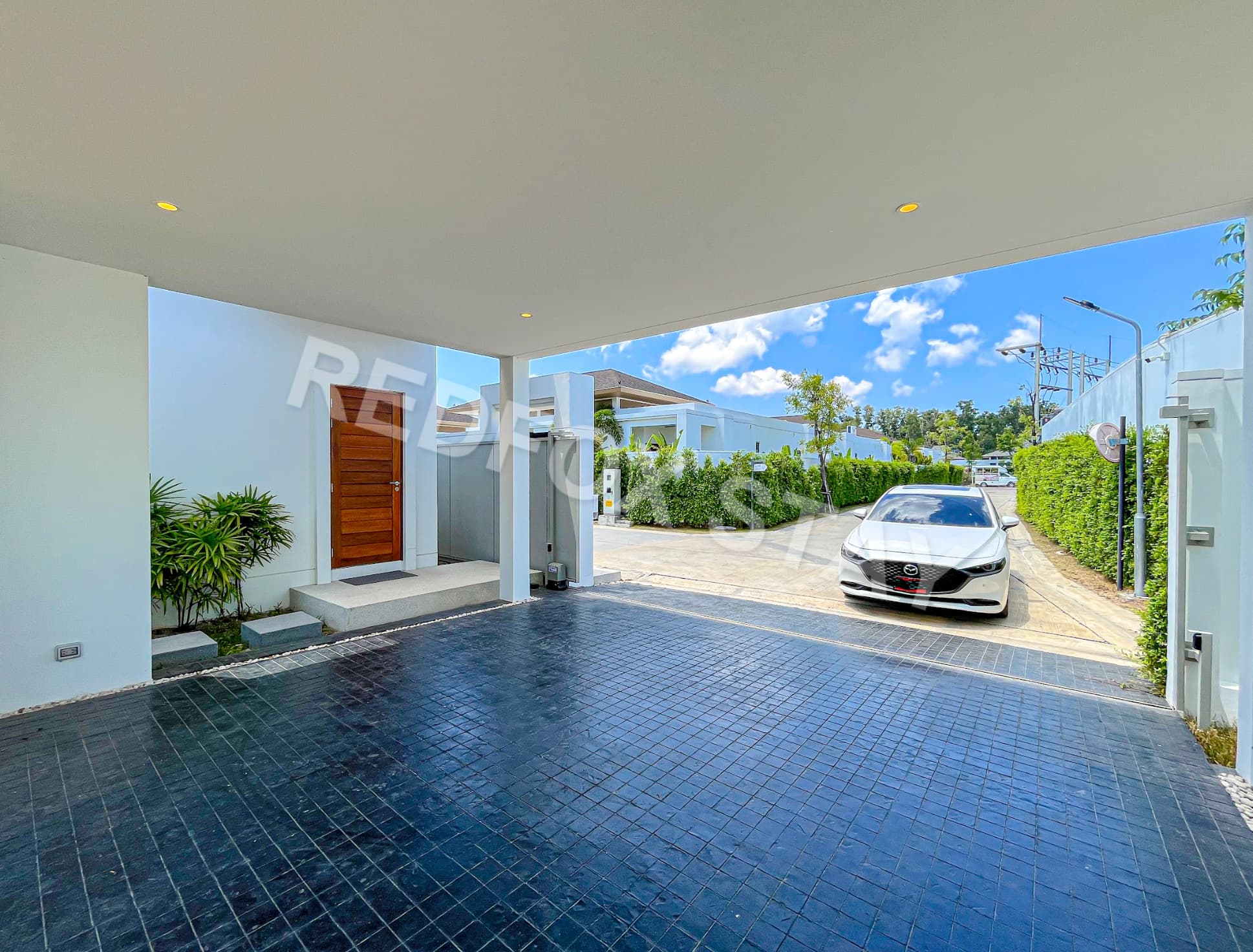 Вилла Shambhala Grand с бассейном — 2 спальни SBG-2/31 (S30), Банг Тао, Пхукет Monthstayz Thailand by Goldstar Group