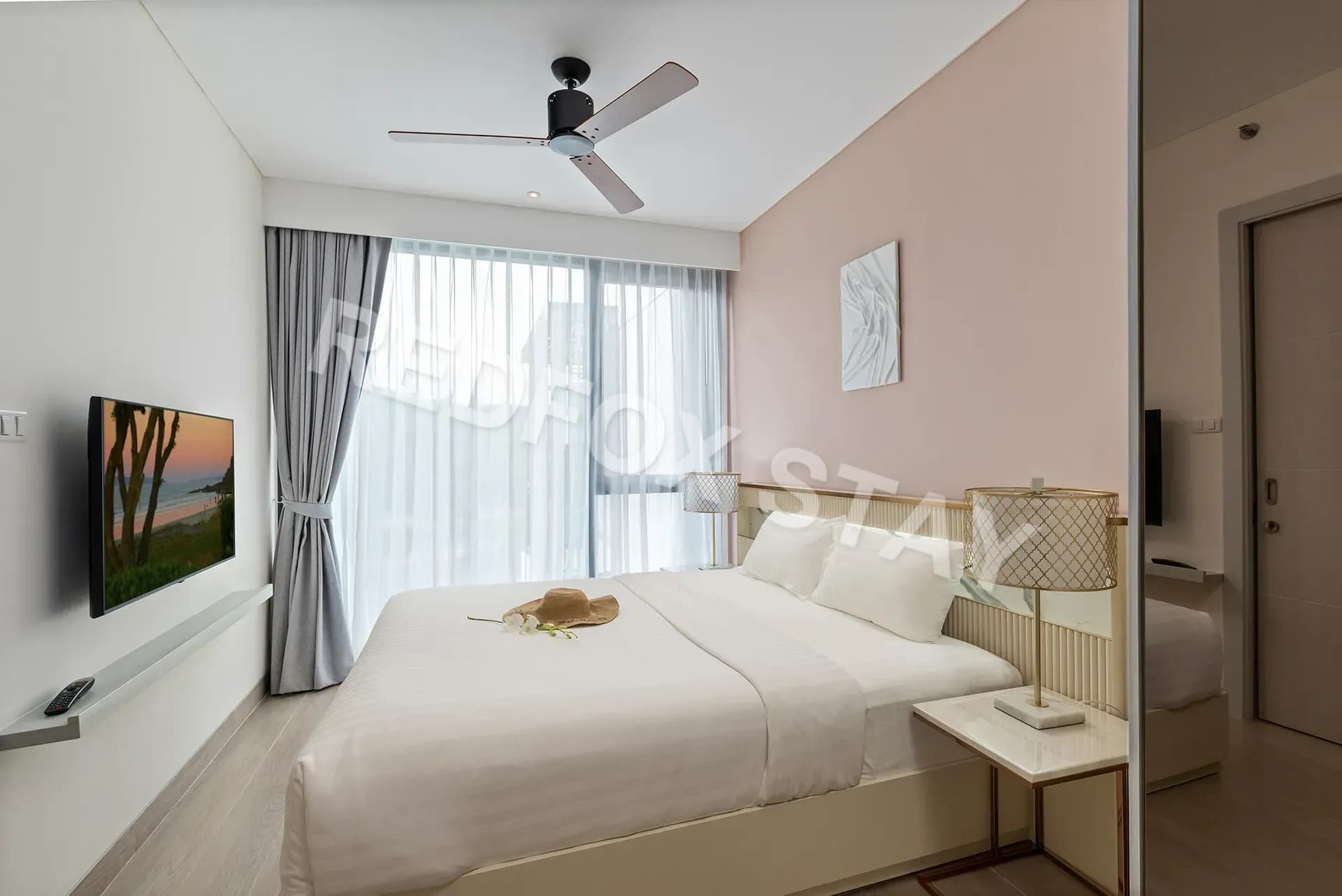 Грис - квартира с 1 спальней в Cassia Residences, сторона моря, вид на озеро Sabai House